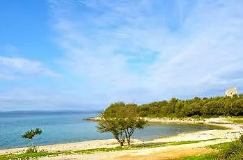Sunset Beach Suites Hotel Kozino