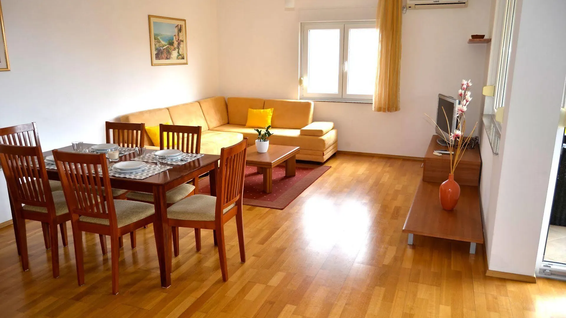 Sunset Beach Suites 4*, Kozino