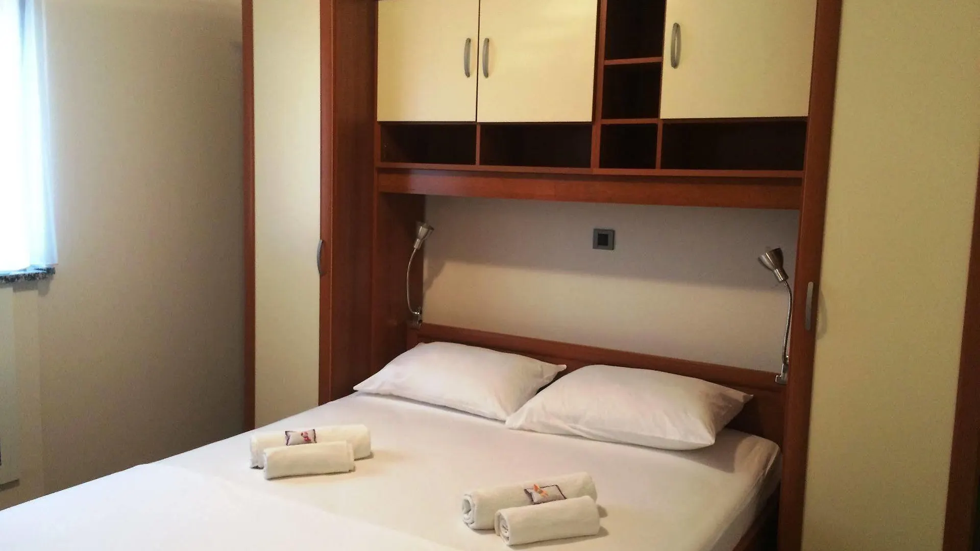 Hotel Sunset Beach Suites